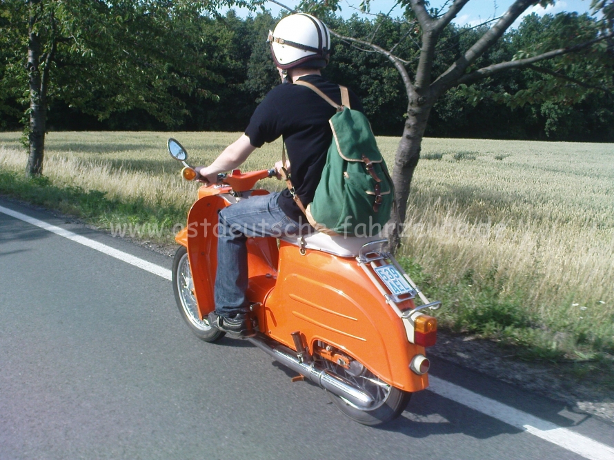 Schnell die örtliche Straßenreinigung überholt ;-)