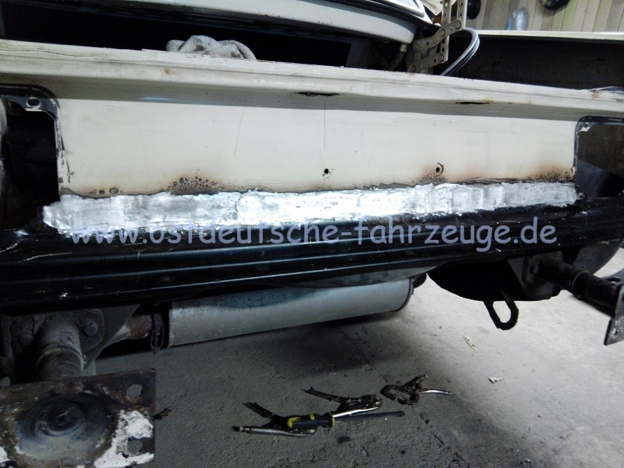 Glattziehen mit Buchenholzspachtel