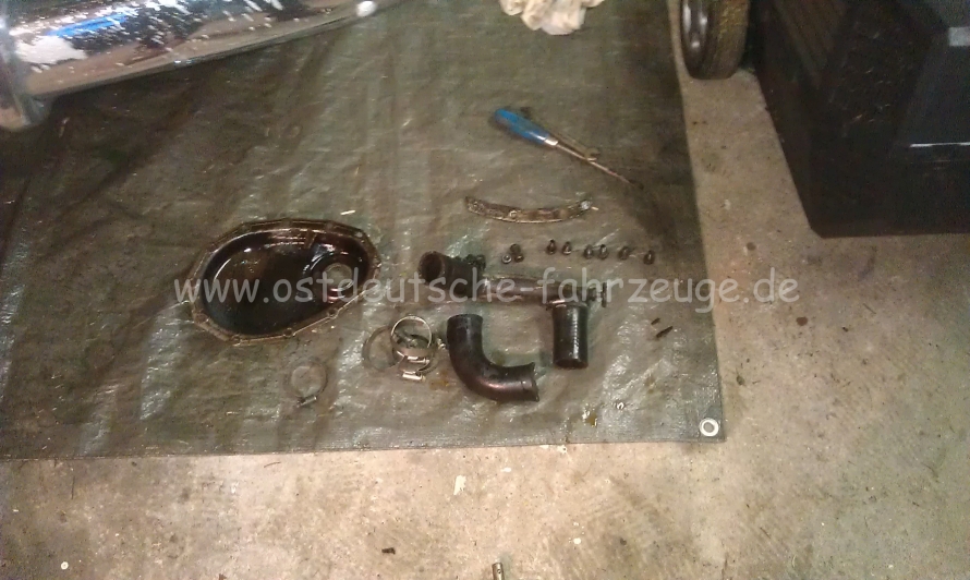 Kühlerzeugs und Räderkastendeckel...