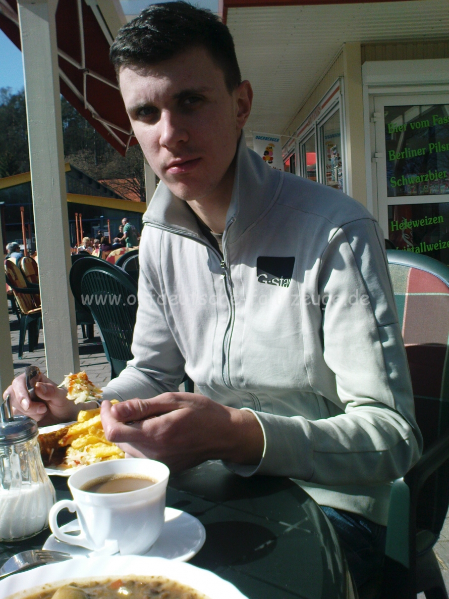 Mittagessen am Schiffshebewerk;-)