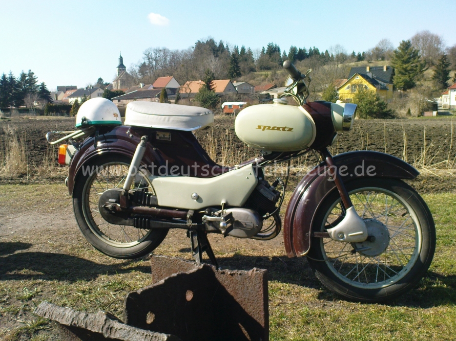 Dann haben wir uns eine Weile am Kanal hingesetzt und geredet, geschwiegen, Fotos gemacht und Blödsinn gemacht.